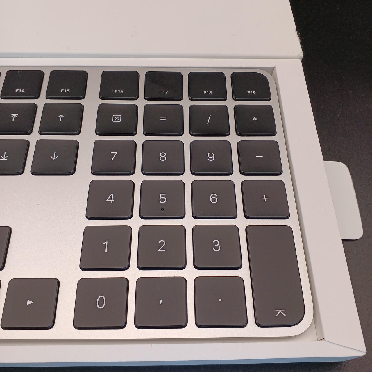 アップルコンピュータジャパン(APPLE)|MAGIC KEYBOARD|HARDOFF