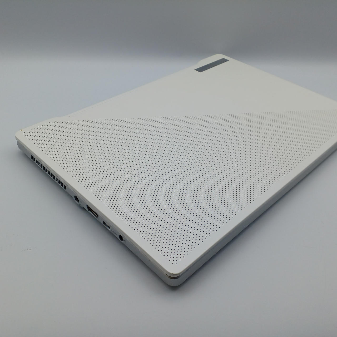 ASUS - エイノ Zenbook 13 UX334｜ノートパソコン 個人向けノートパソコン