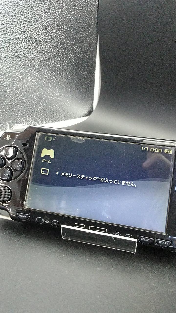 画面左側に黄ばみあります