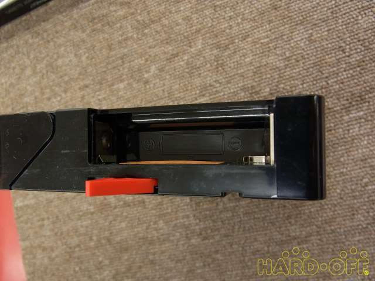 電池入れ部分もキレイです