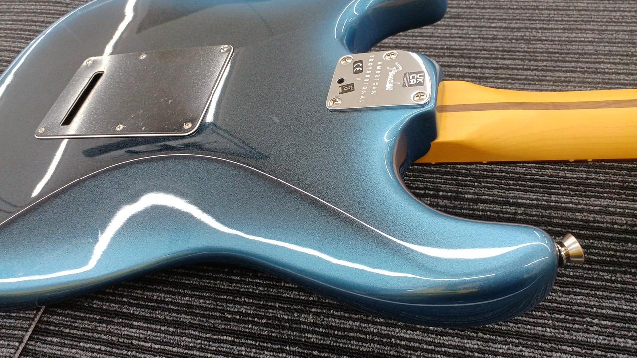 FENDER USA 型番：AMERICAN PROFESSIONAⅡstrat エレキギター