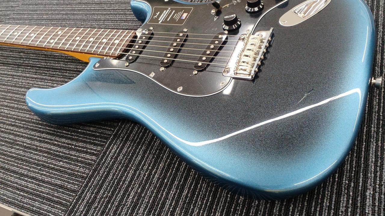 FENDER USA 型番：AMERICAN PROFESSIONAⅡstrat エレキギター