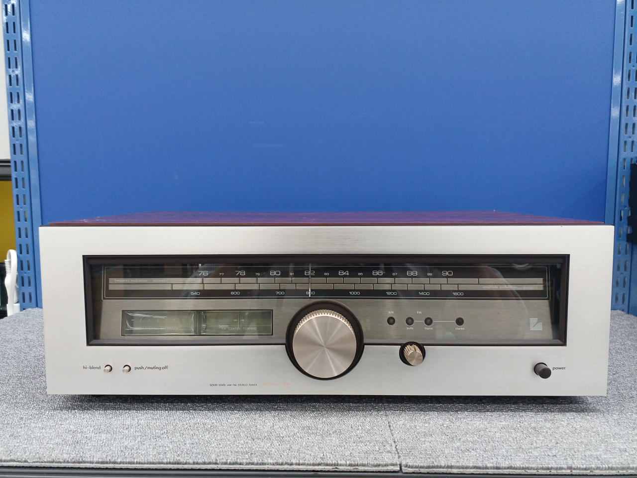 Luxman T-4FM/AMラジオ受信機チューナー Enjoying the Luxman AM/FM Tuner from Hard Off Junk - YouTube