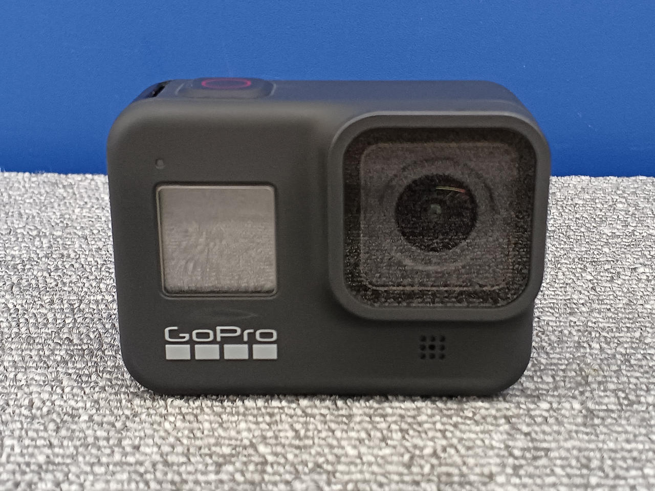 Gopro8 Black 64GBメモリー　充電バッテリー4個付き　手持ち付き Amazon | GoPro ゴープロ アクションカメラ HERO8 BLK ヒーロー8