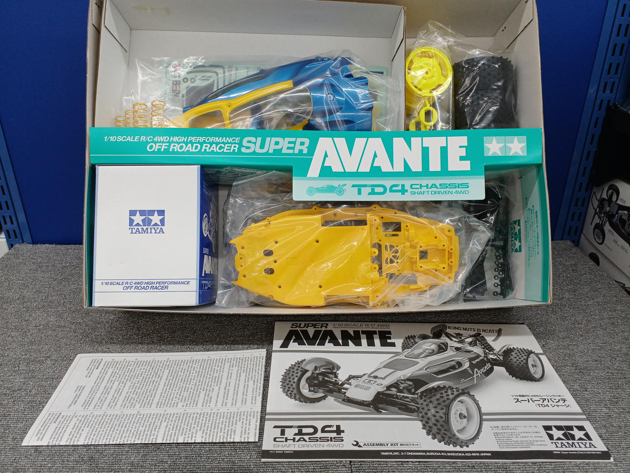 【塗装済みボディ】タミヤ 1/10 RC スーパーアバンテ 1/10RC スーパー アバンテ (TD4シャーシ): RCモデル｜TAMIYA
