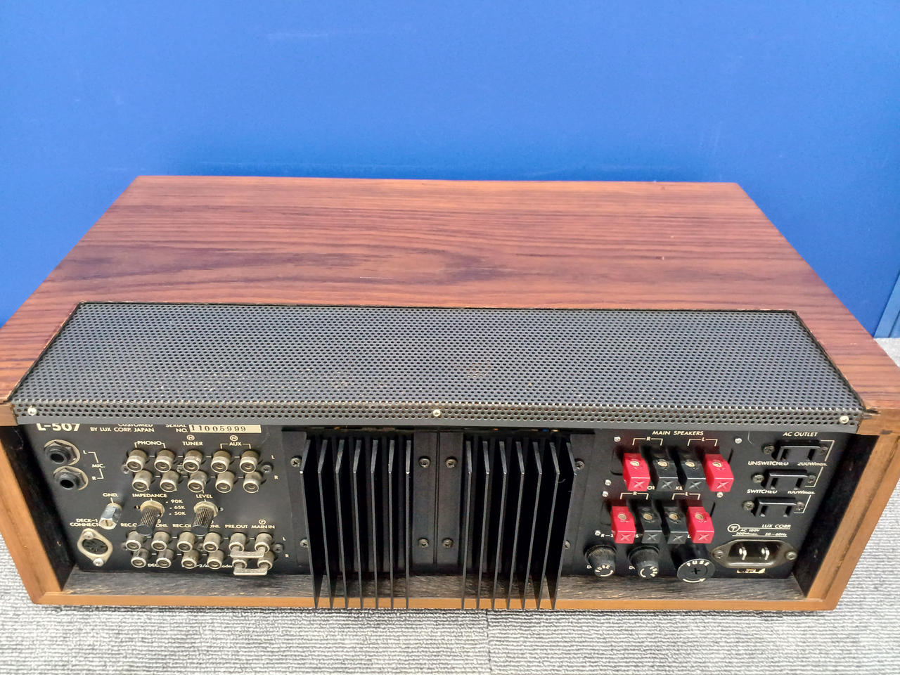 LUXMAN L-10 プリメインアンプ ① LUXMAN L-10(L10)の仕様 ラックスマン