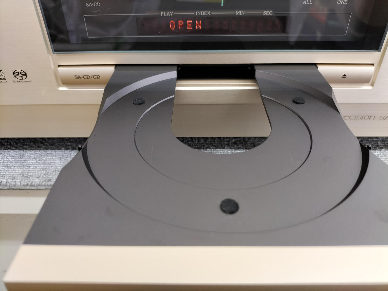 アキュフェーズ(ACCUPHASE)|ハイエンドSA-CDトランスポート