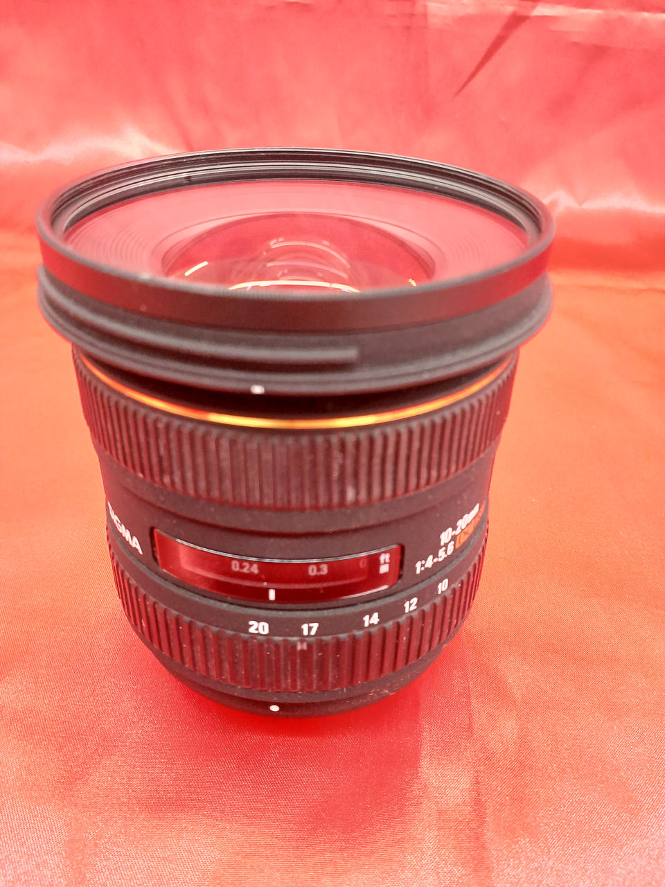 ラバー部分が白くなっています。