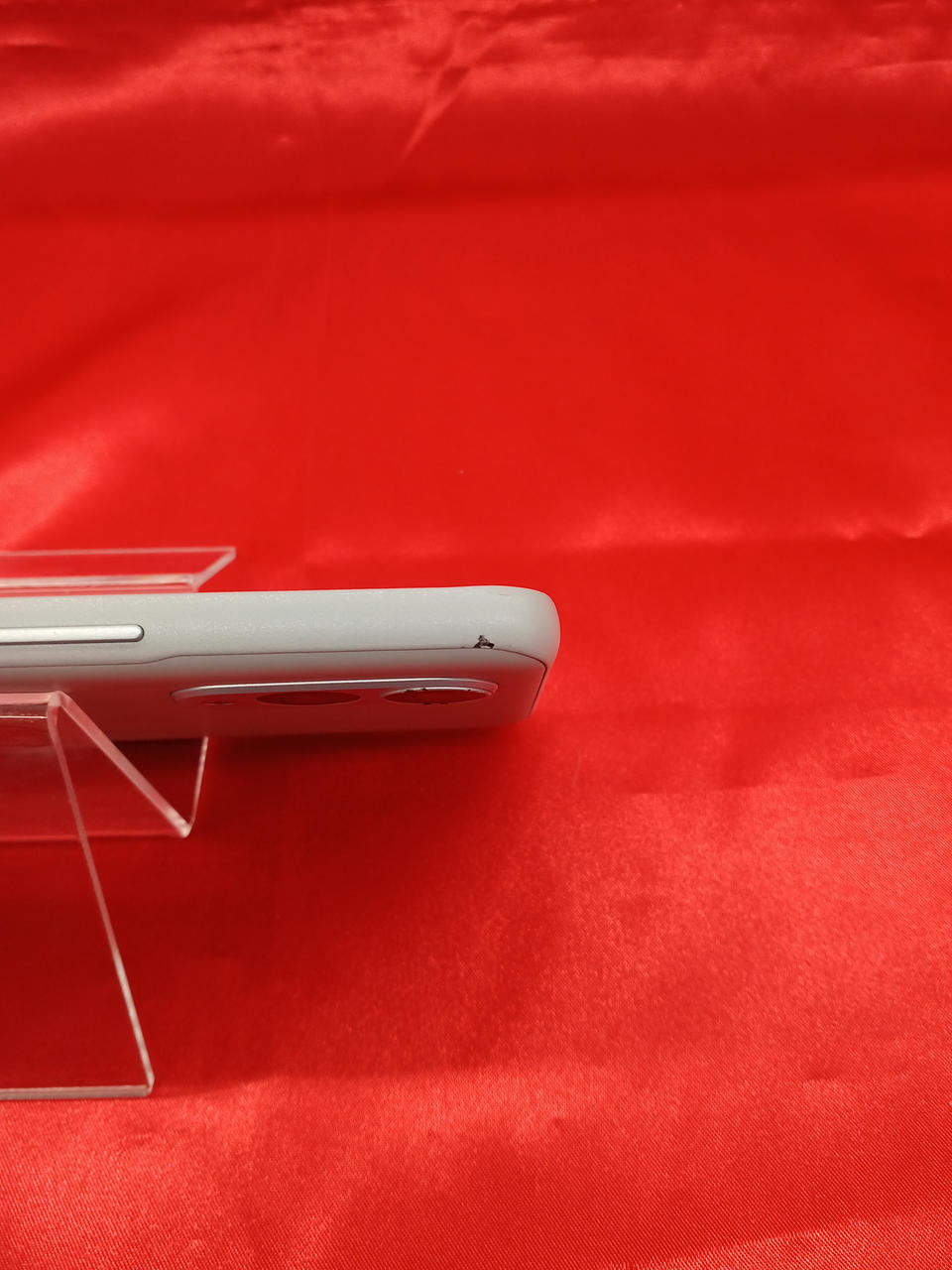 塗装の剥がれがあります。