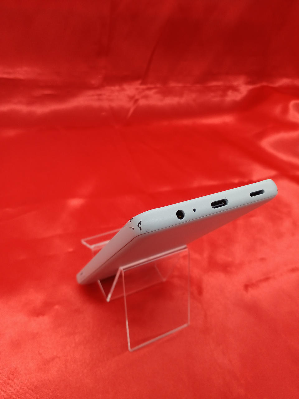 塗装の剥がれがあります。