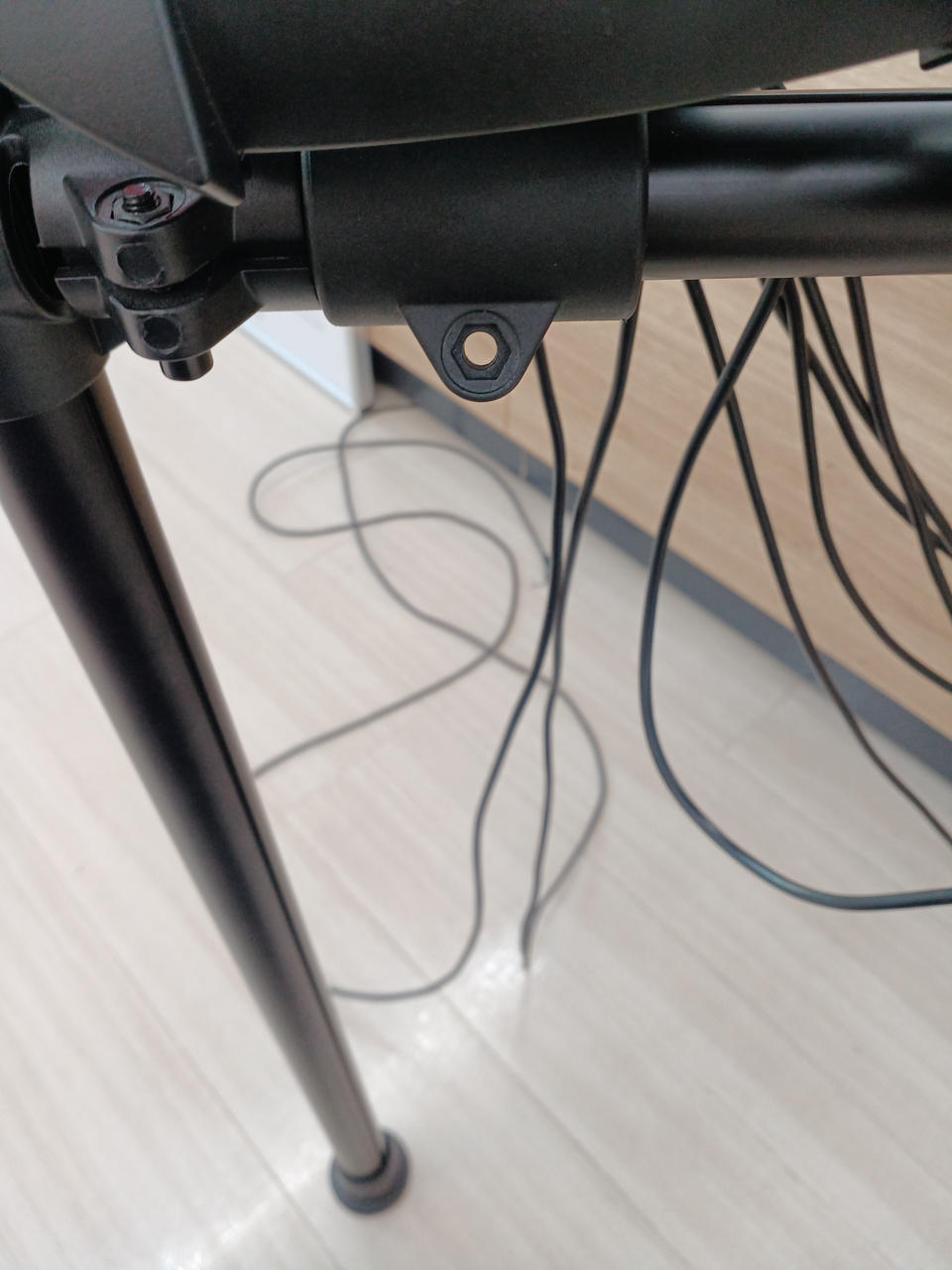 留め具が、欠品です。