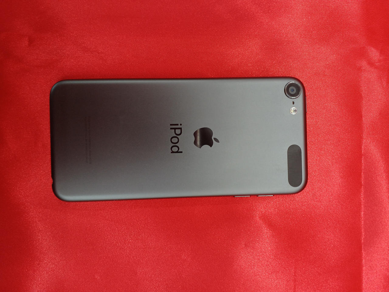 第7世代 iPod touch 256GB スペースグレイ MVJE2J/A（iPod touch
