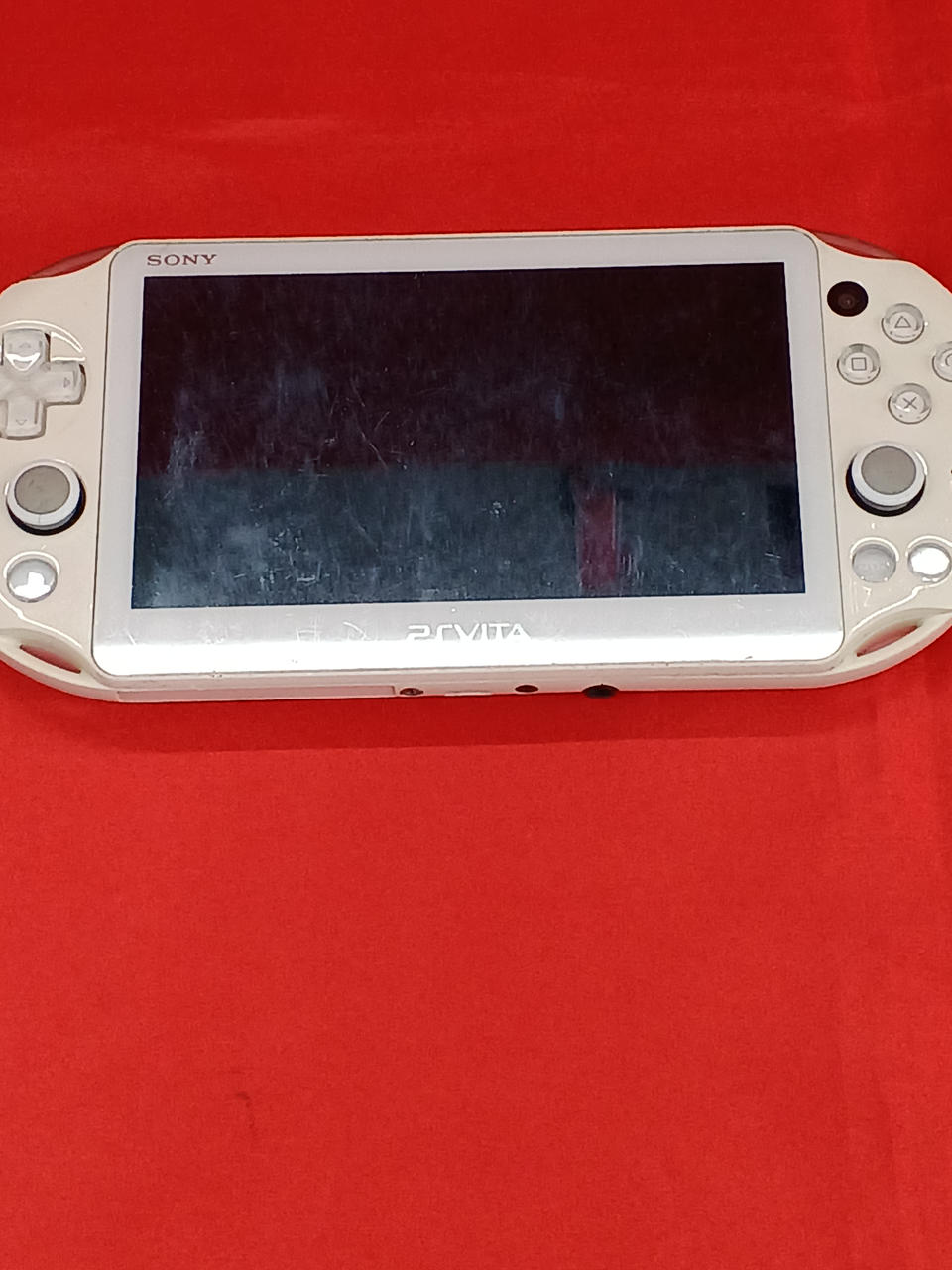 PlayStation Vita - PS Vita 2000 シルバー　美品 SONY 【新品】【即納】PlayStation Vita Wi-Fiモデル シルバー