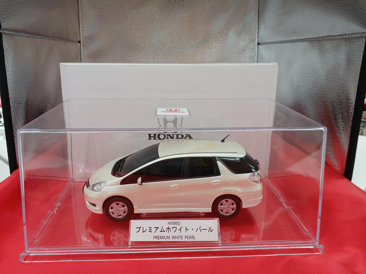 ホンダ フィット シャトルカラーサンプル