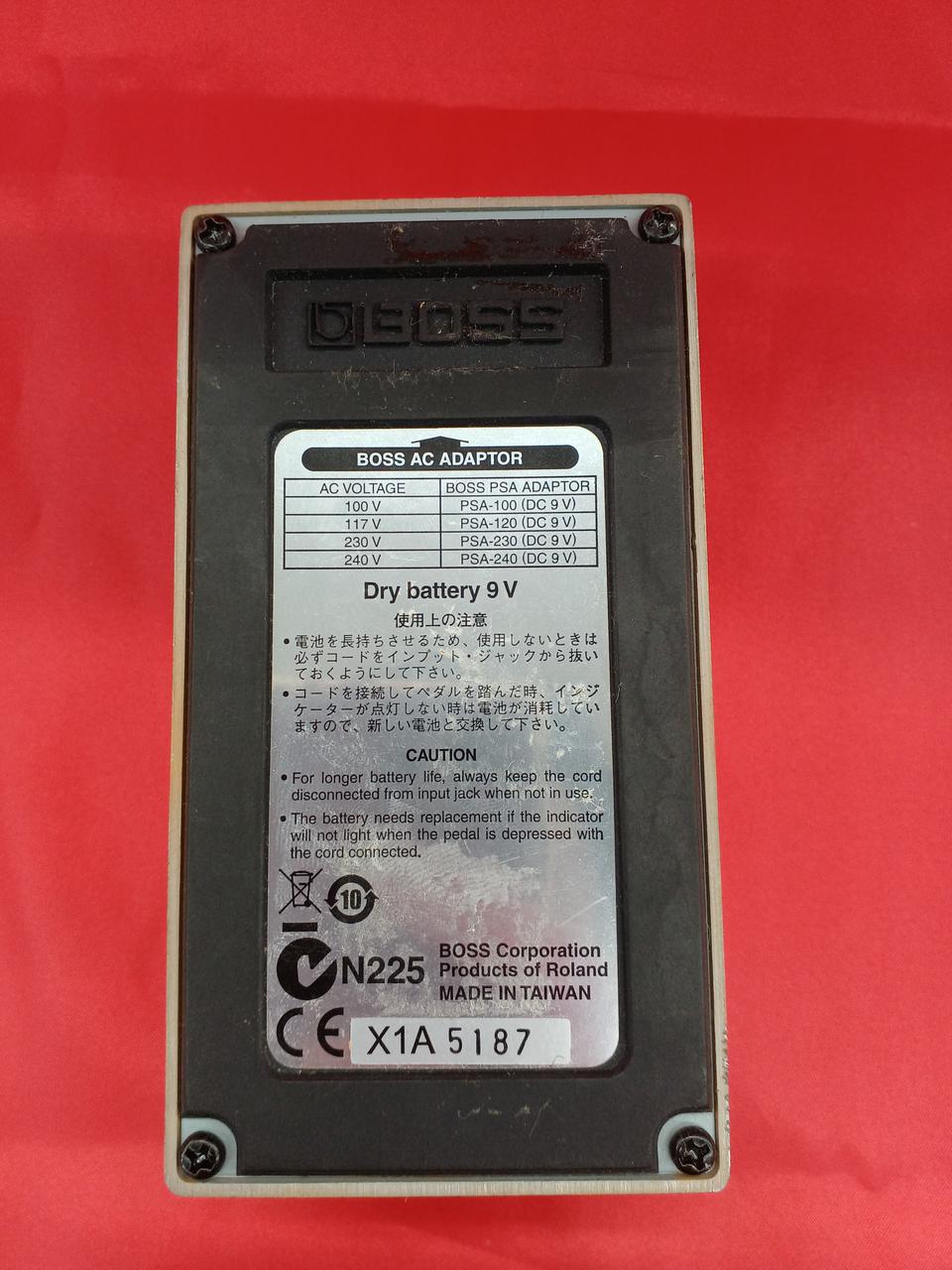 汚れ、キズがあります。