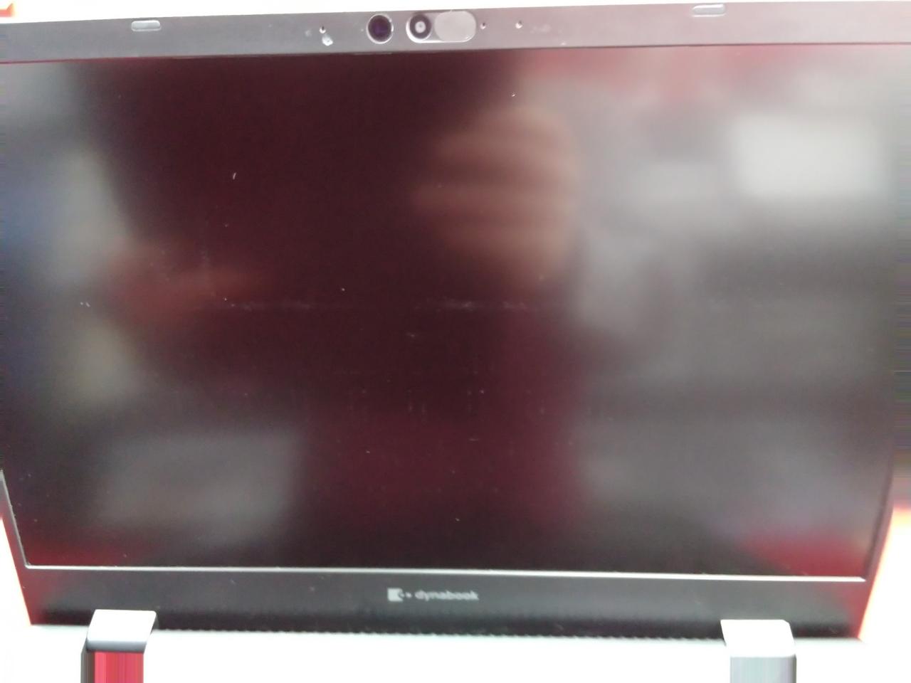 画面に跡あり。