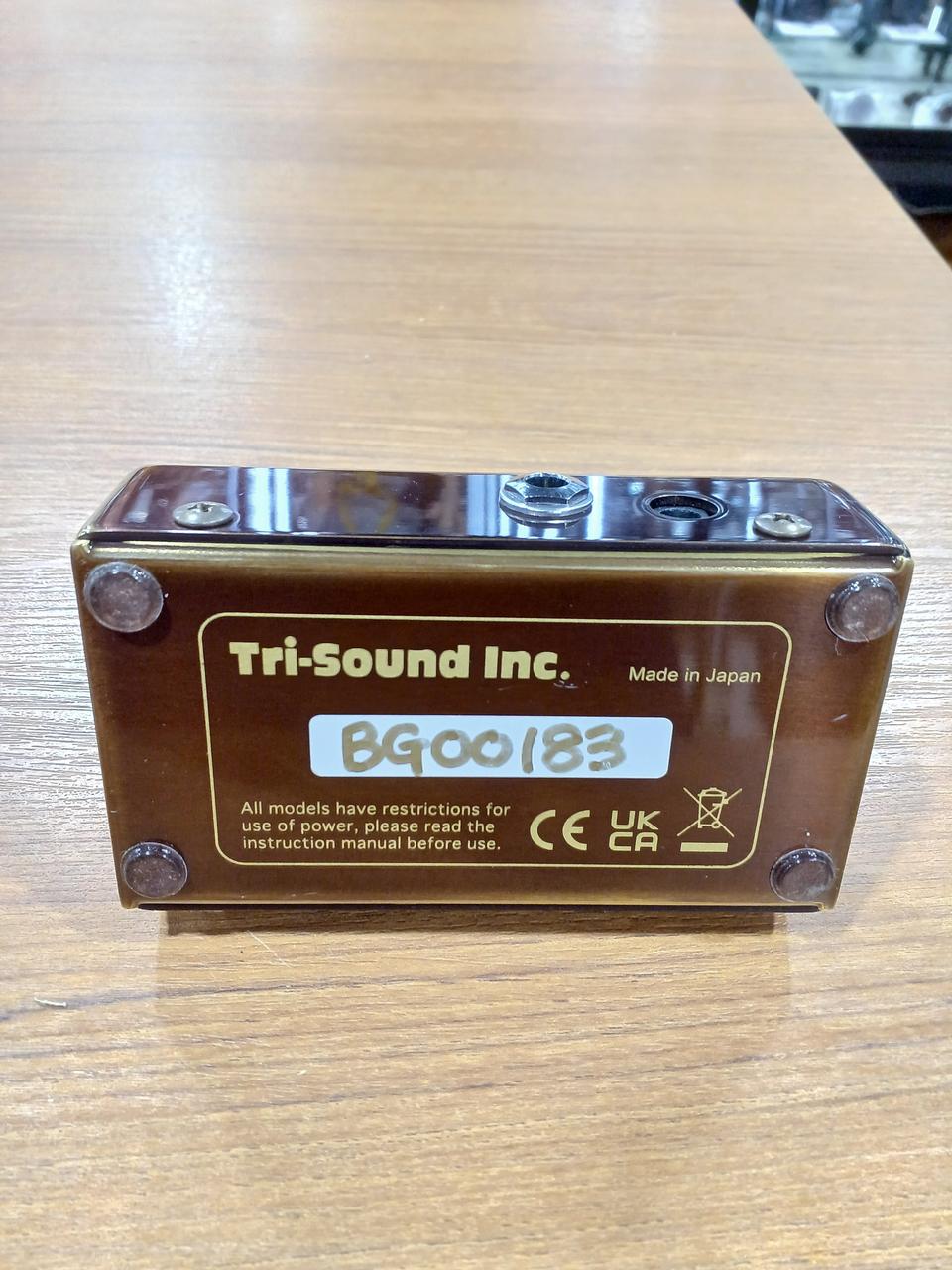 【即購入可】Vemuram DJ1 ベースプリアンプ 箱有【御値下可】 VEMURAM DJ1 - ベーシストDARRYL JONES氏との共同開発によって