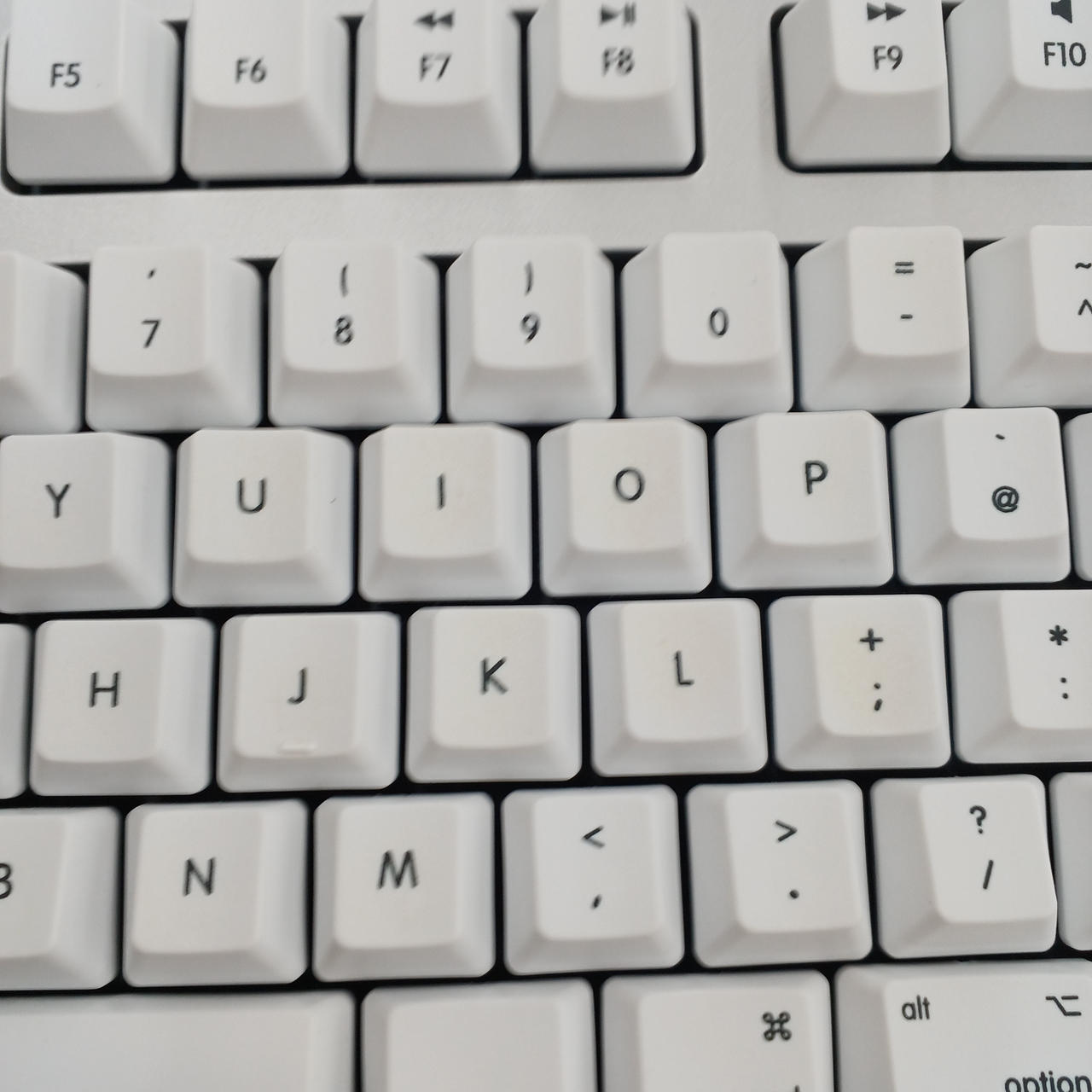 キーキャップに黄ばみあります。