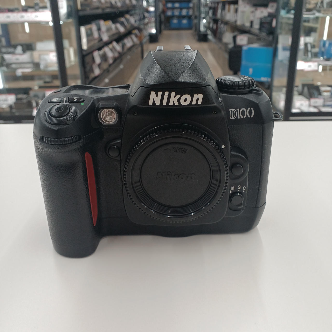 ニコン ニコマート フィルムカメラ MF一眼レフ 単焦点 ニコン ニコマート フィルムカメラ MF一眼レフ 単焦点 安くて