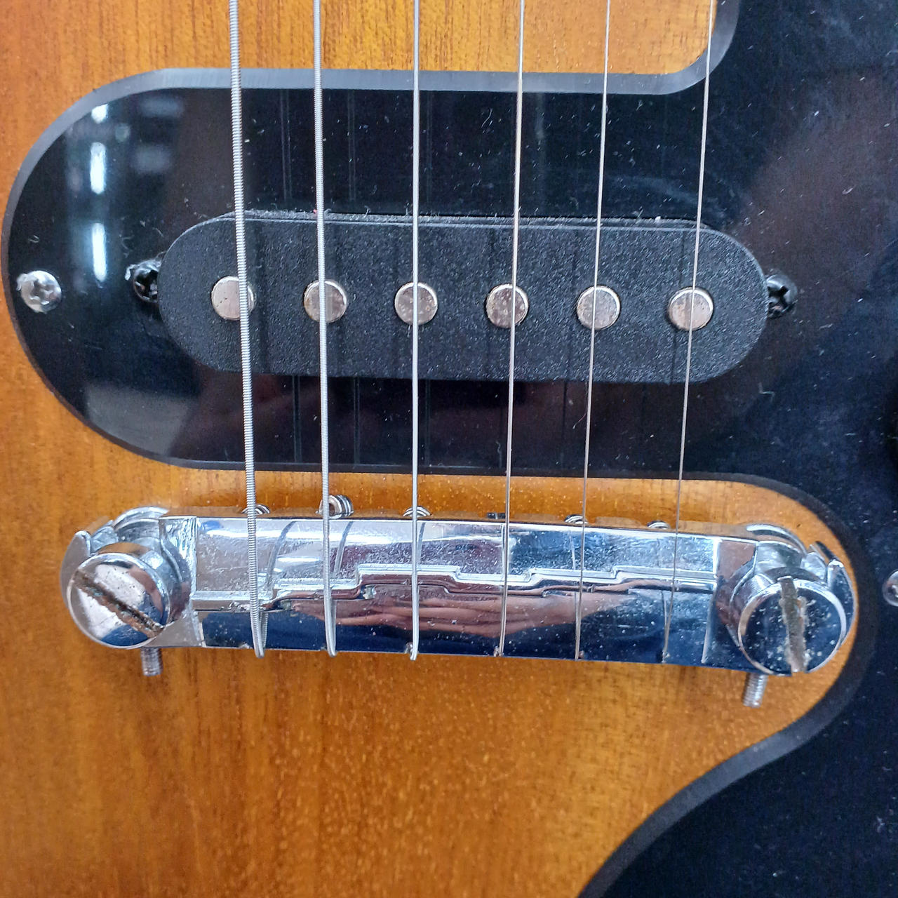 エピフォン　epiphone ギター　シングルコイル　中古品　送料込　匿名配送 エピフォン epiphone ギター シングルコイル 中古品 送料込 匿名