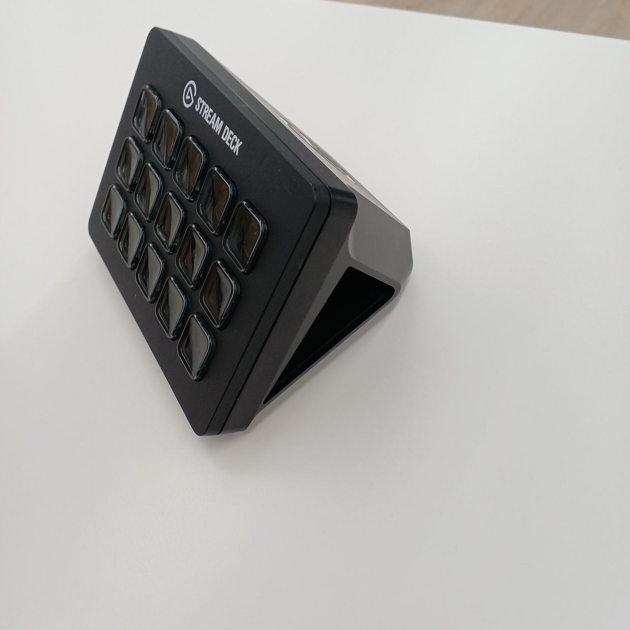 Elgato Stream Deck +　中古美品 中古美品 Elgato Stream Deck + 楽天市場】elgato stream deck