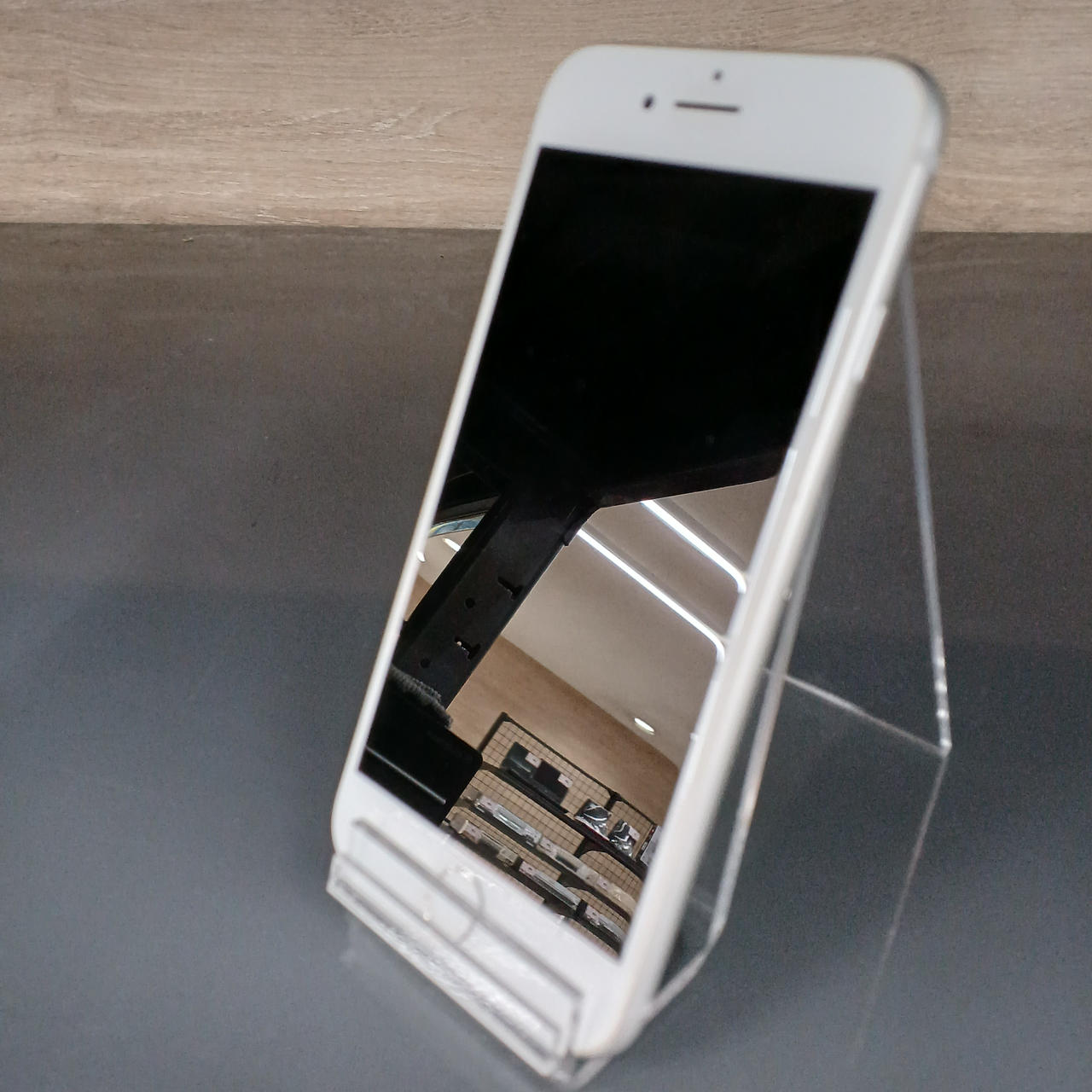 アップルコンピュータジャパン(APPLE)|IPHONE 8|HARDOFFオフ