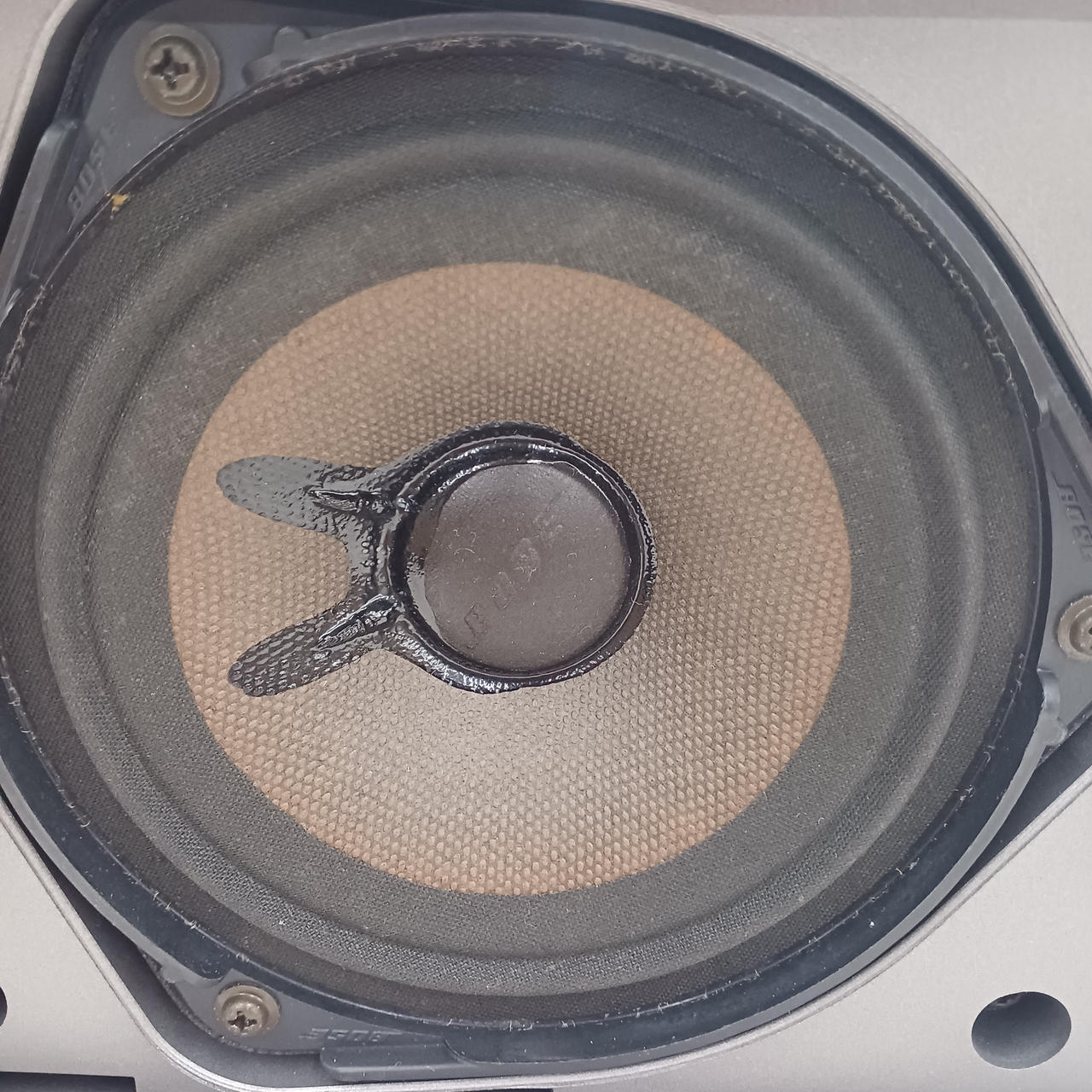 U42-48 Bose 101VMスピーカー　シルバーグレー　ジャンク Amazon.co.jp: Bose 101VM スピーカーシステム : 家電＆カメラ