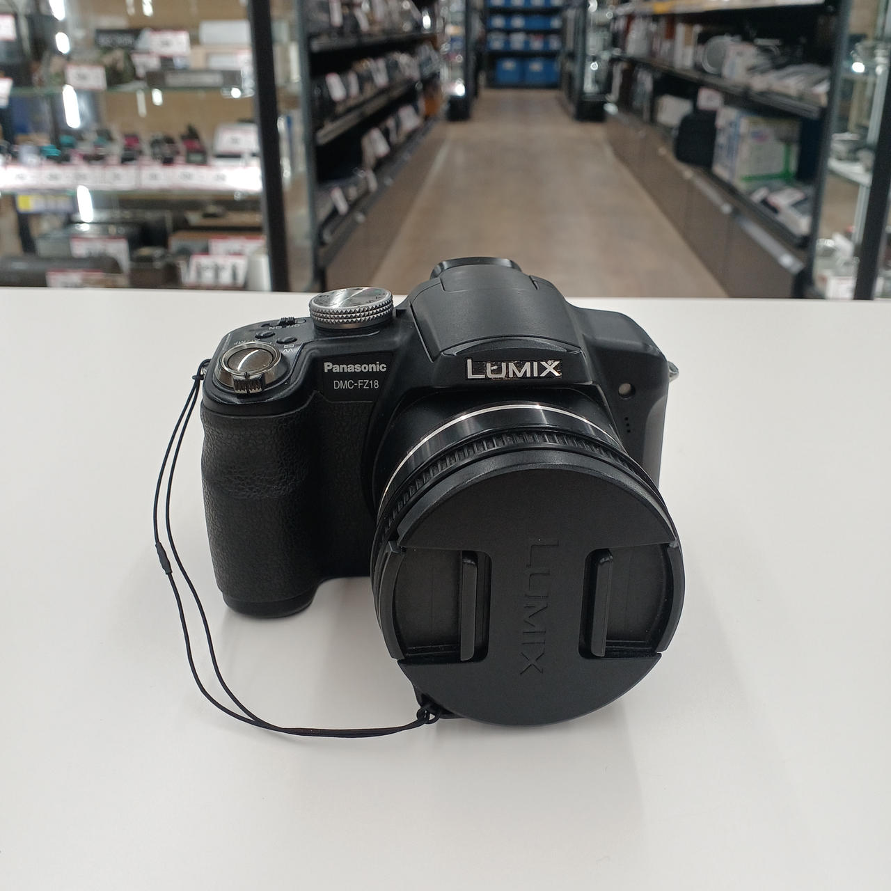 Panasonic DMC-FZ18 810万画素 デジカメ ブラック Amazon | パナソニック デジタルカメラ LUMIX (ルミックス