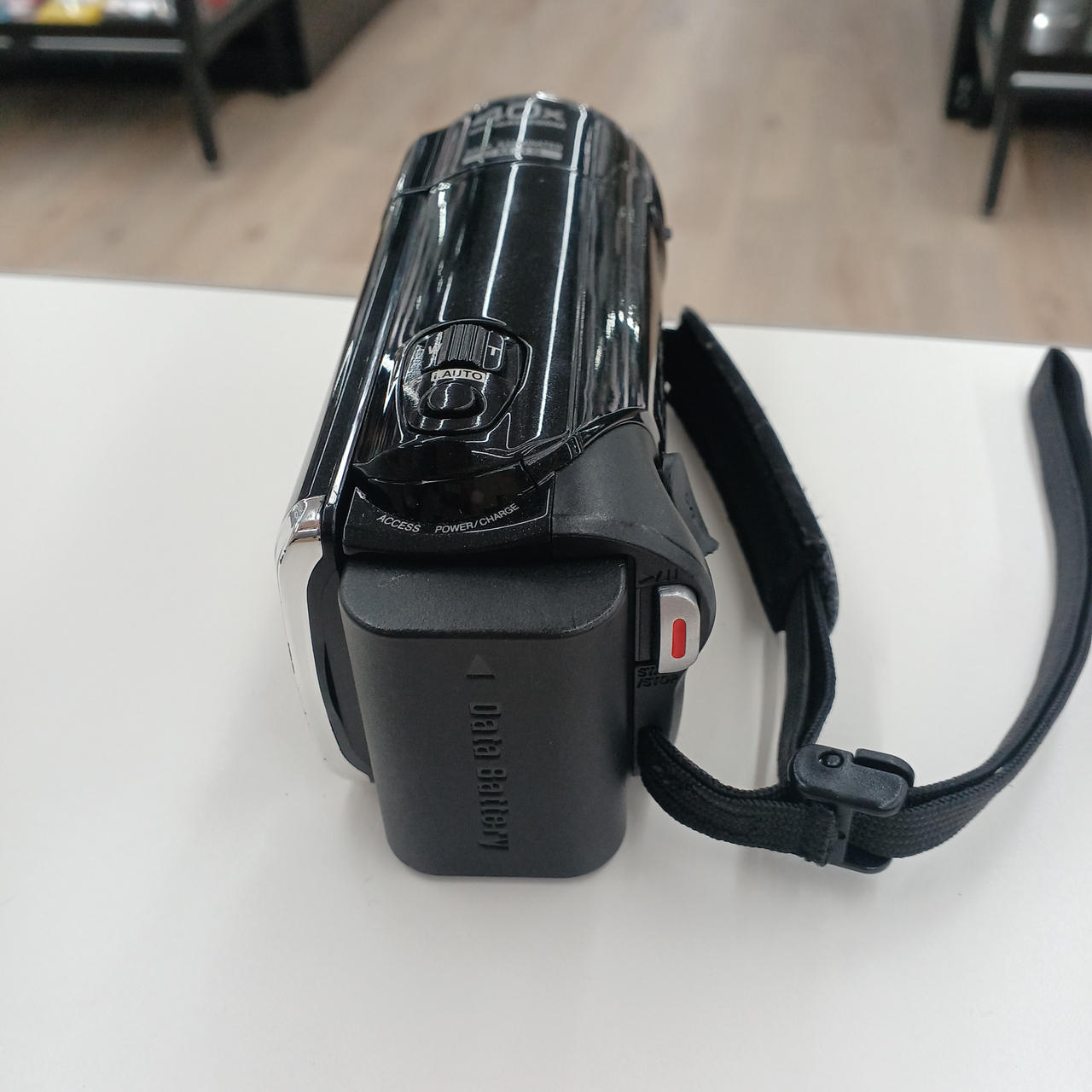 Victor ビデオカメラ 本体と付属品一式 ✨⭕Victor VideoMovie ビデオカメラ 本体 - メルカリ