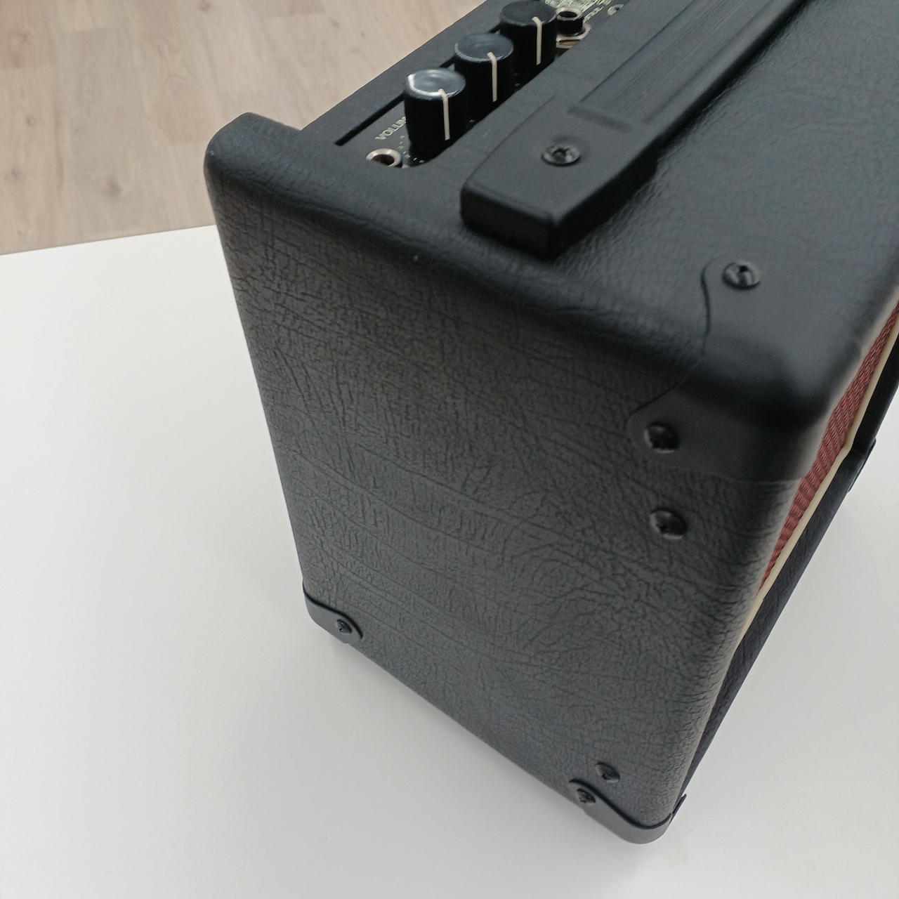 SM-900 ベース用アンプ ODYSSEYケース付き Amazon | Ashdown (アッシュダウン) 10W ベースアンプ D190 X