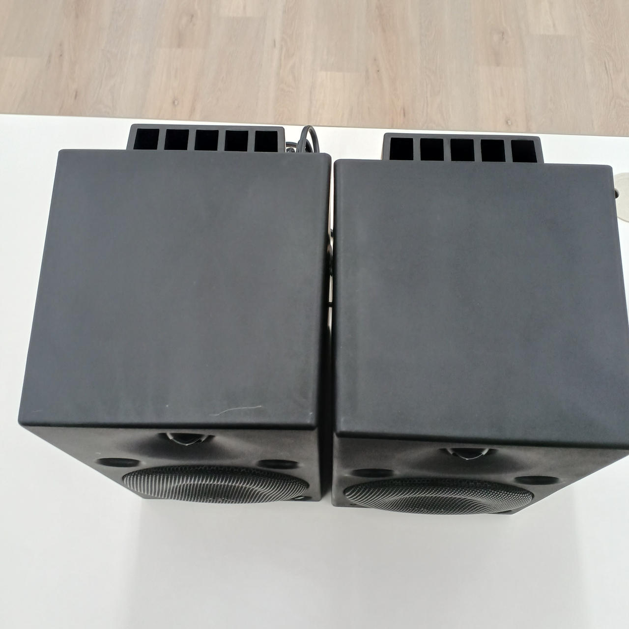 天面にキズあり