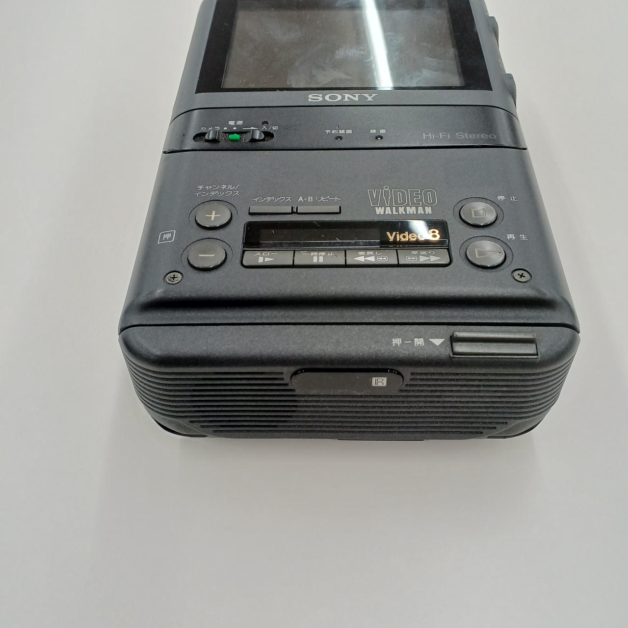 SONY Uマチック VO 290 ビデオレコーダー 中古ジャンク品の出品です。 家庭用機器から誕生し、放送業界などの業務用機器として活躍！ 〜 世界