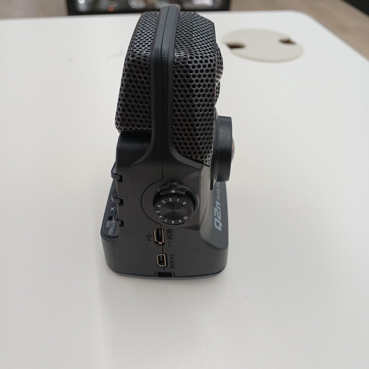 【るる】 ZOOM ハンディビデオレコーダー るる】 ZOOM ハンディビデオレコーダー Q2n-4K Handy Video Recorder