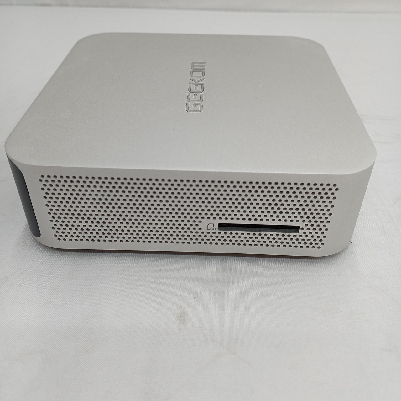 アルミ ミニPC　ジャンク GEEKOM|※ジャンク※ミニPC|【ハードオフ公式通販】オフモール