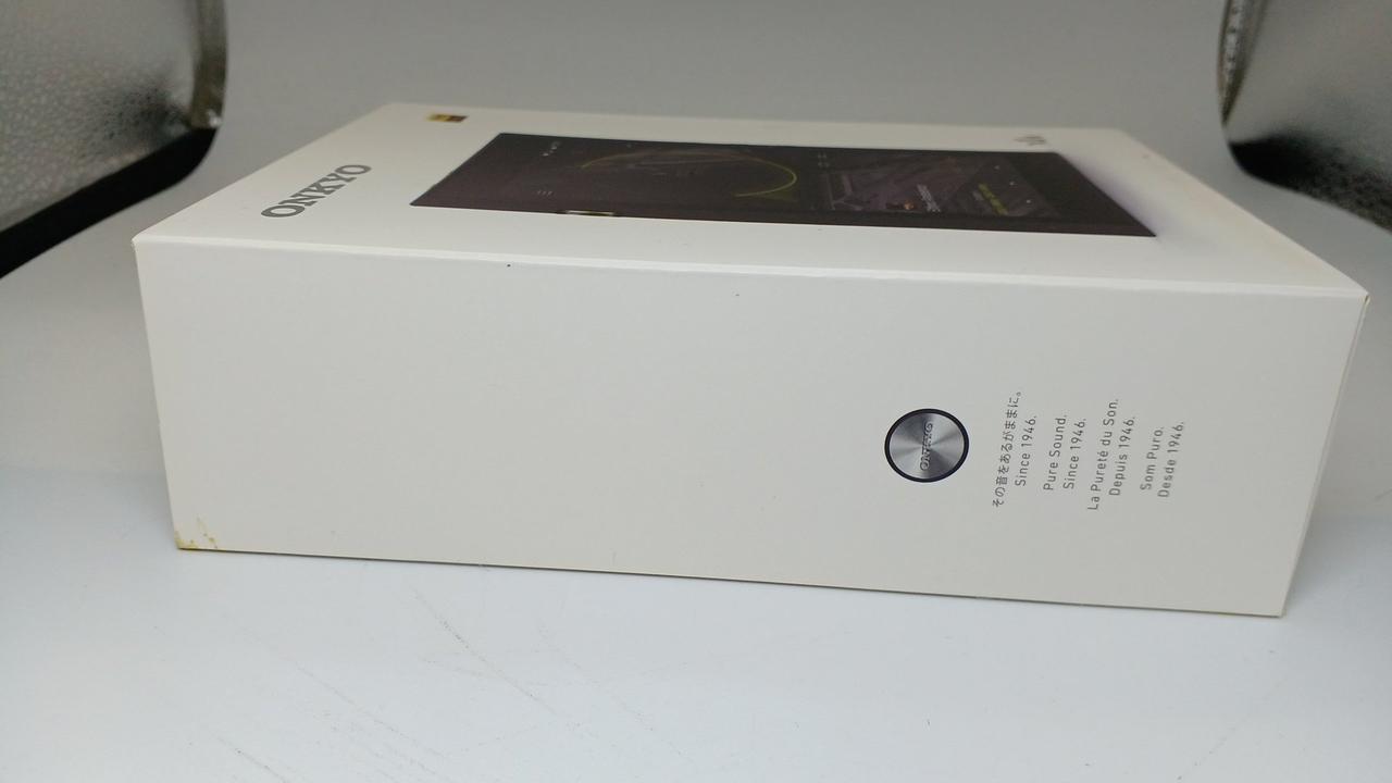 左隅にヨゴレあり