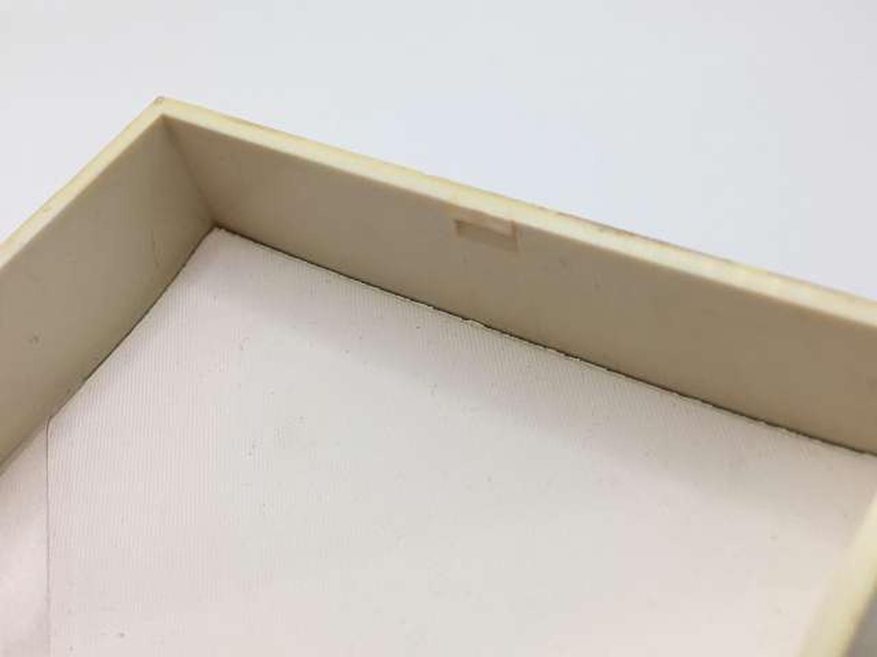 ケース留め部分破損/ロックしません