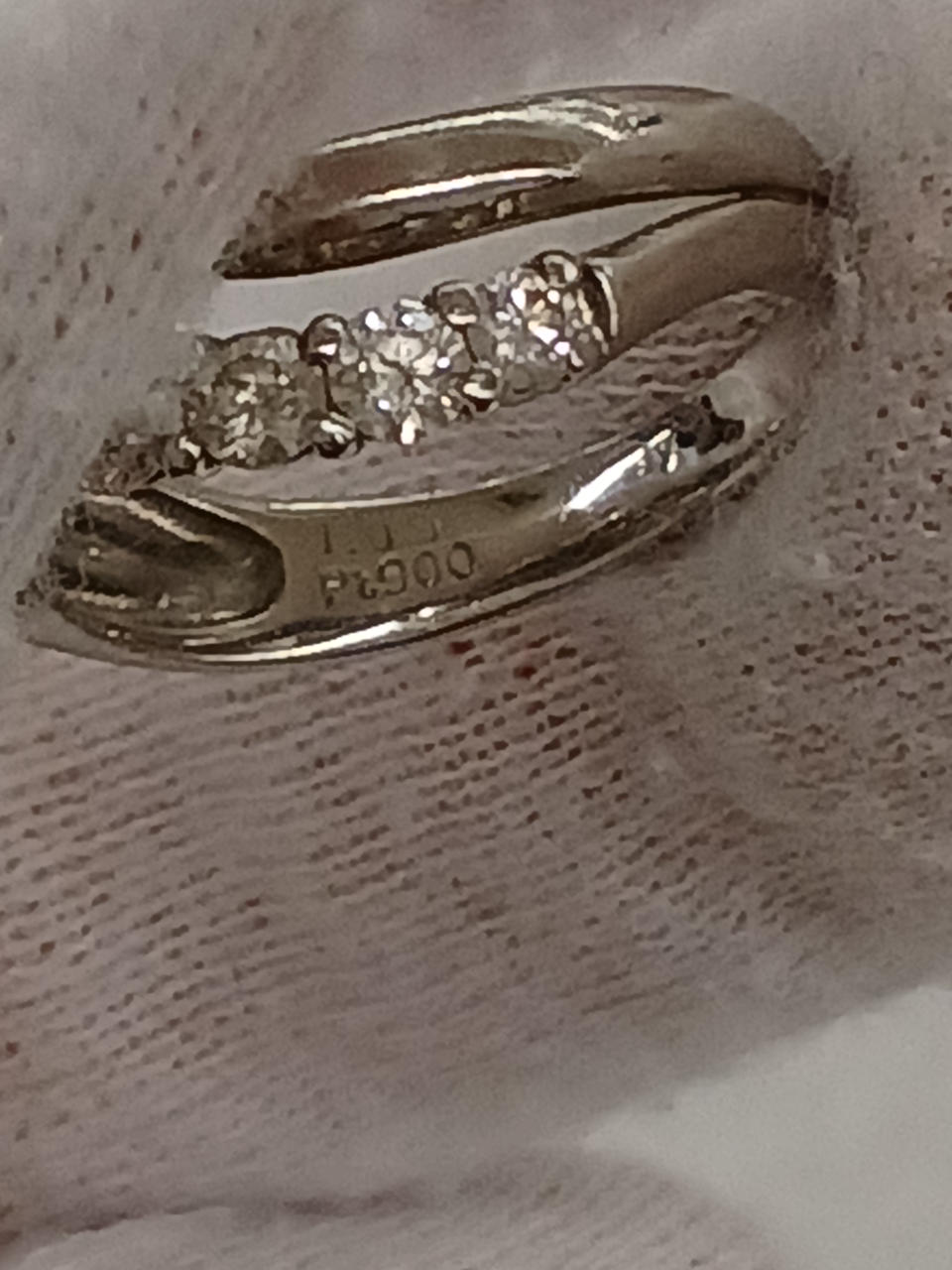 PT900 刻印あり。