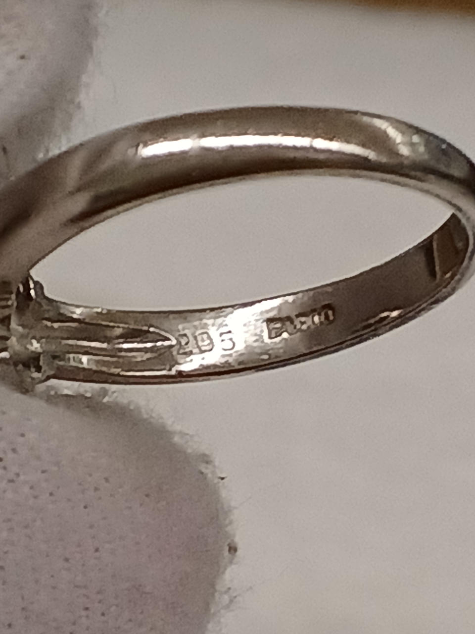 PT900 刻印あり。