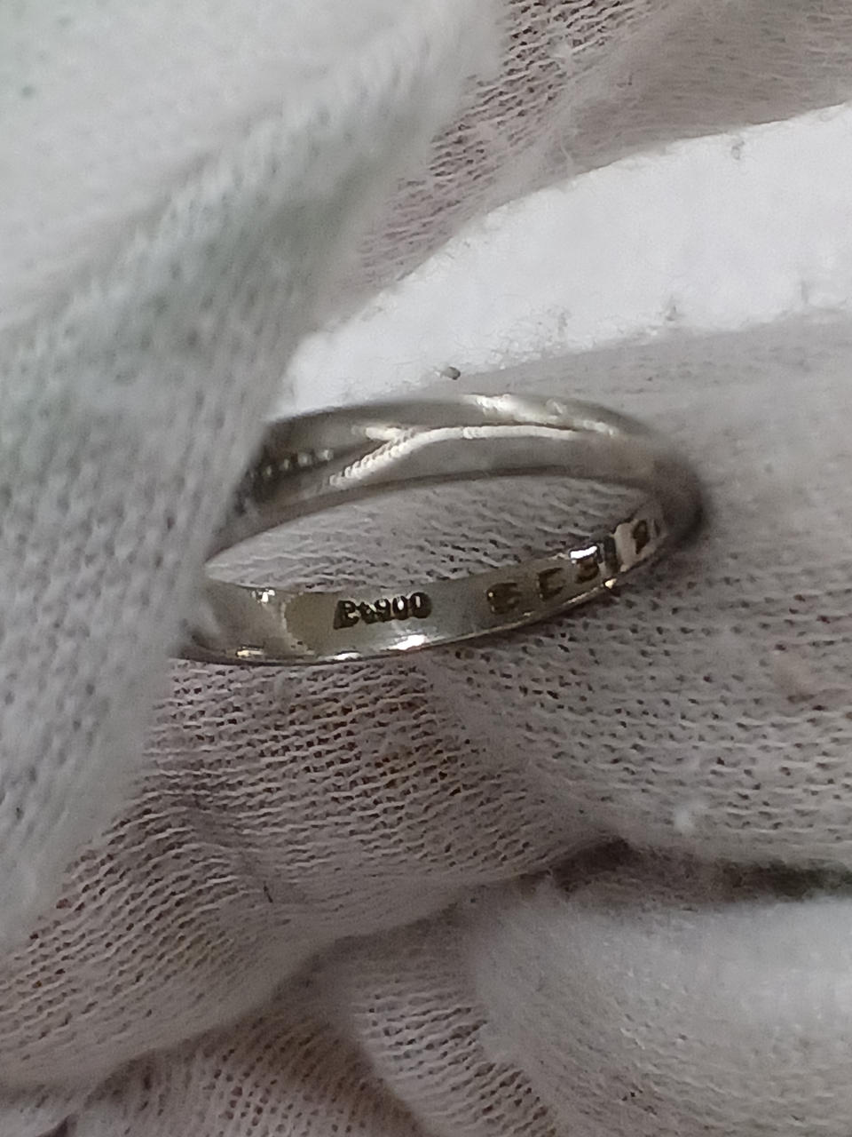 PT900 刻印あり。