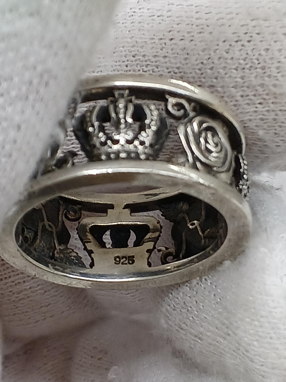 925刻印あり。
