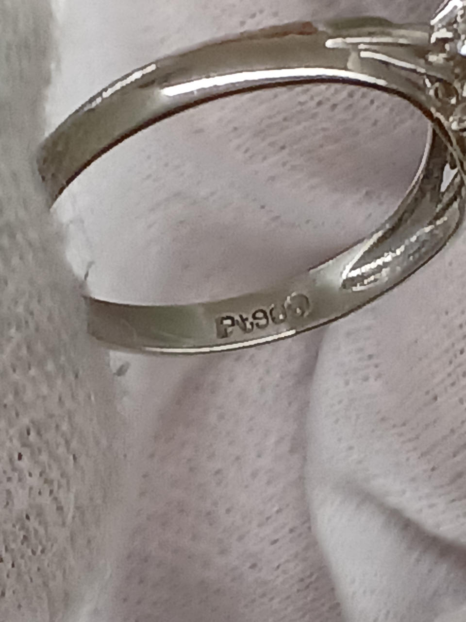 PT900刻印あり。