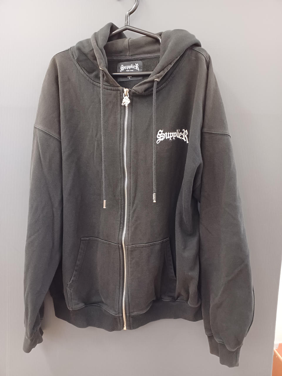 サイズXL 全体的に色褪せあり。