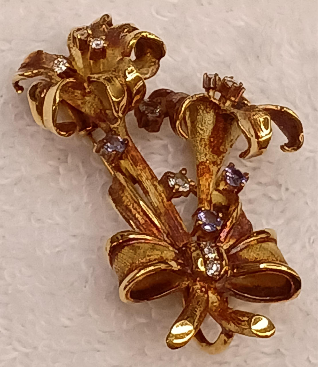 縦約4cm　横約3cm