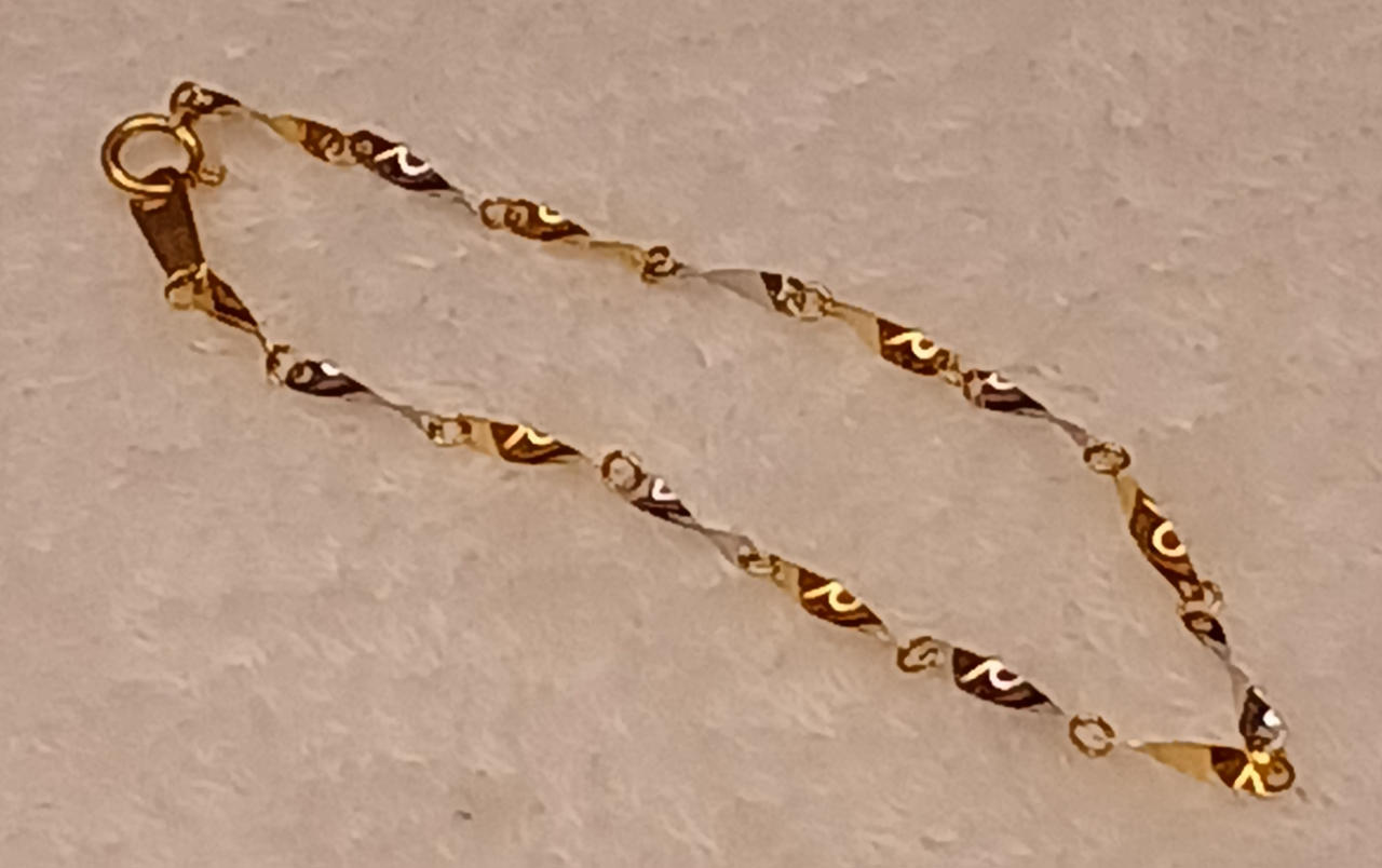 総重量1.2g　約18cm
