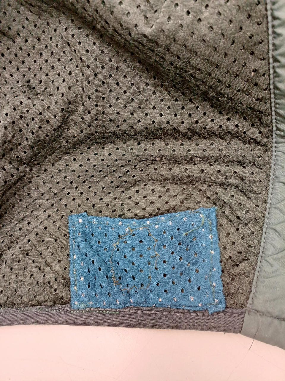 左ポケット内側補修あり