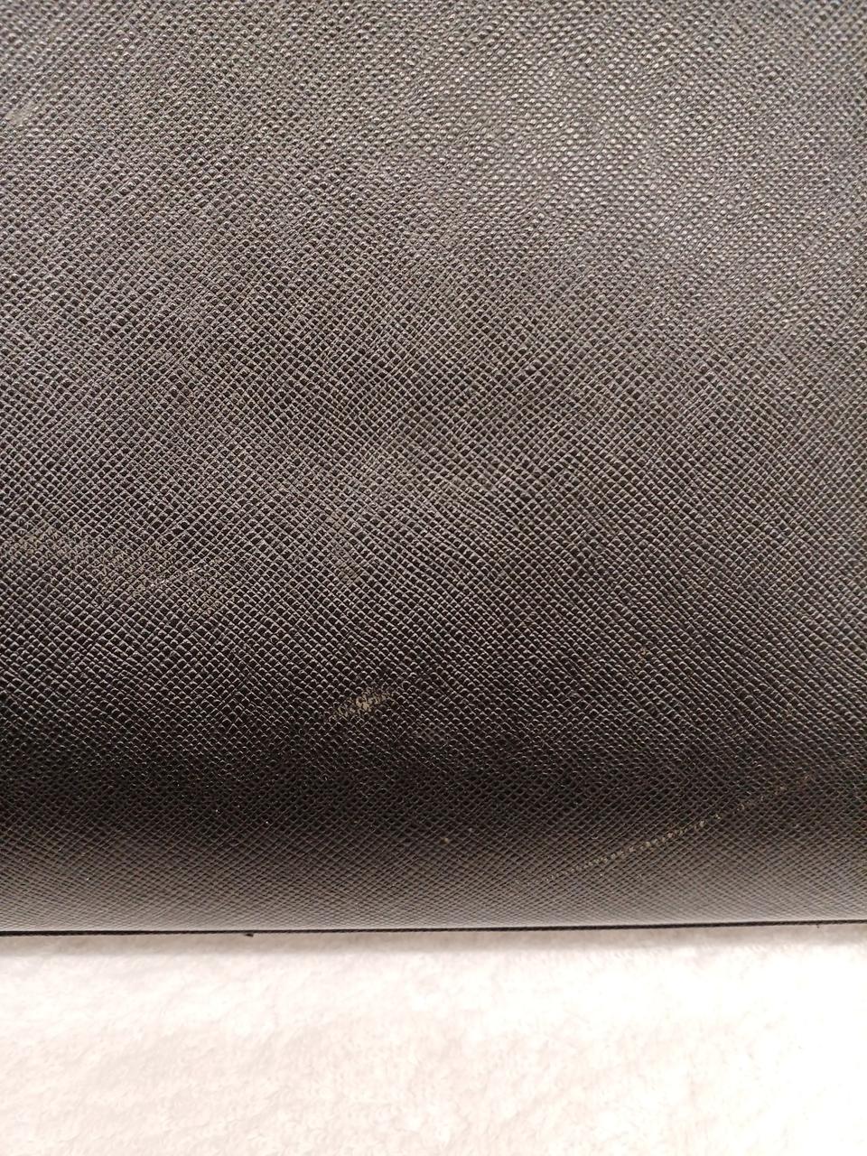 キズあります。