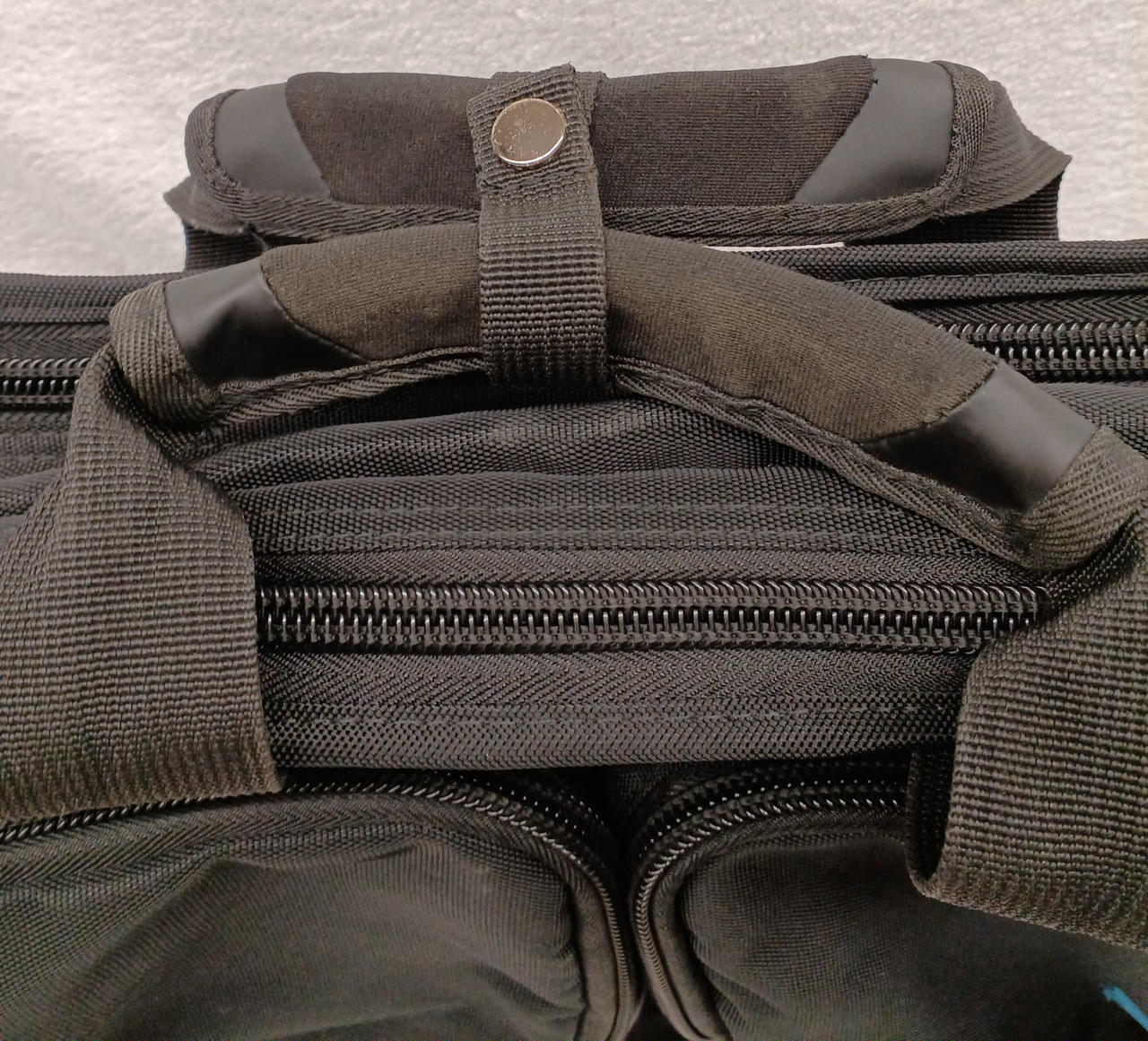 色褪せあります。