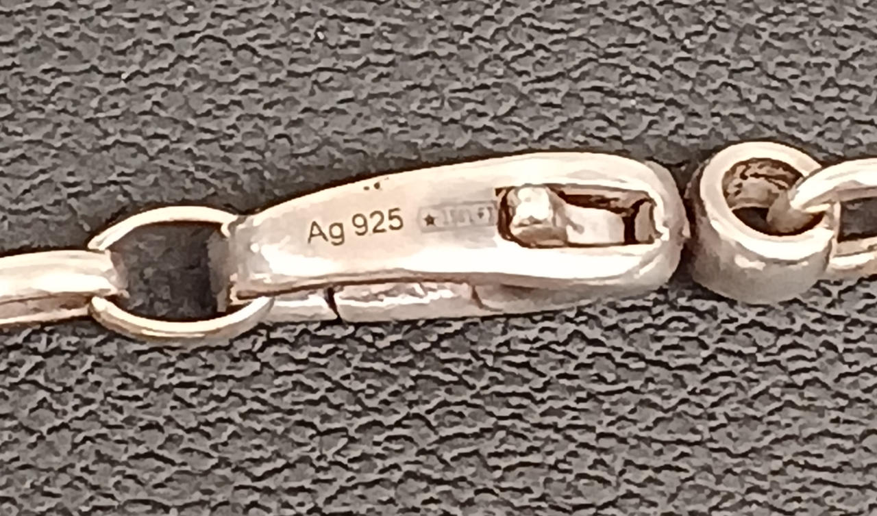 925刻印あり。