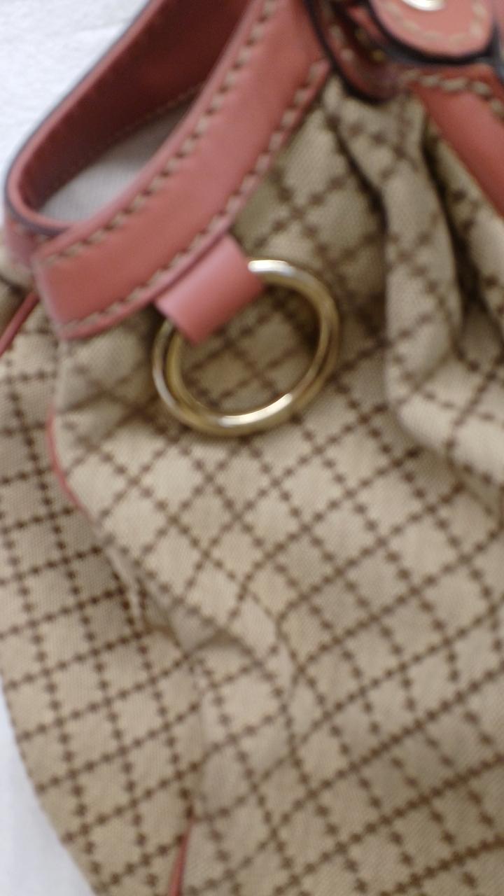 キーホルダーつけれます！