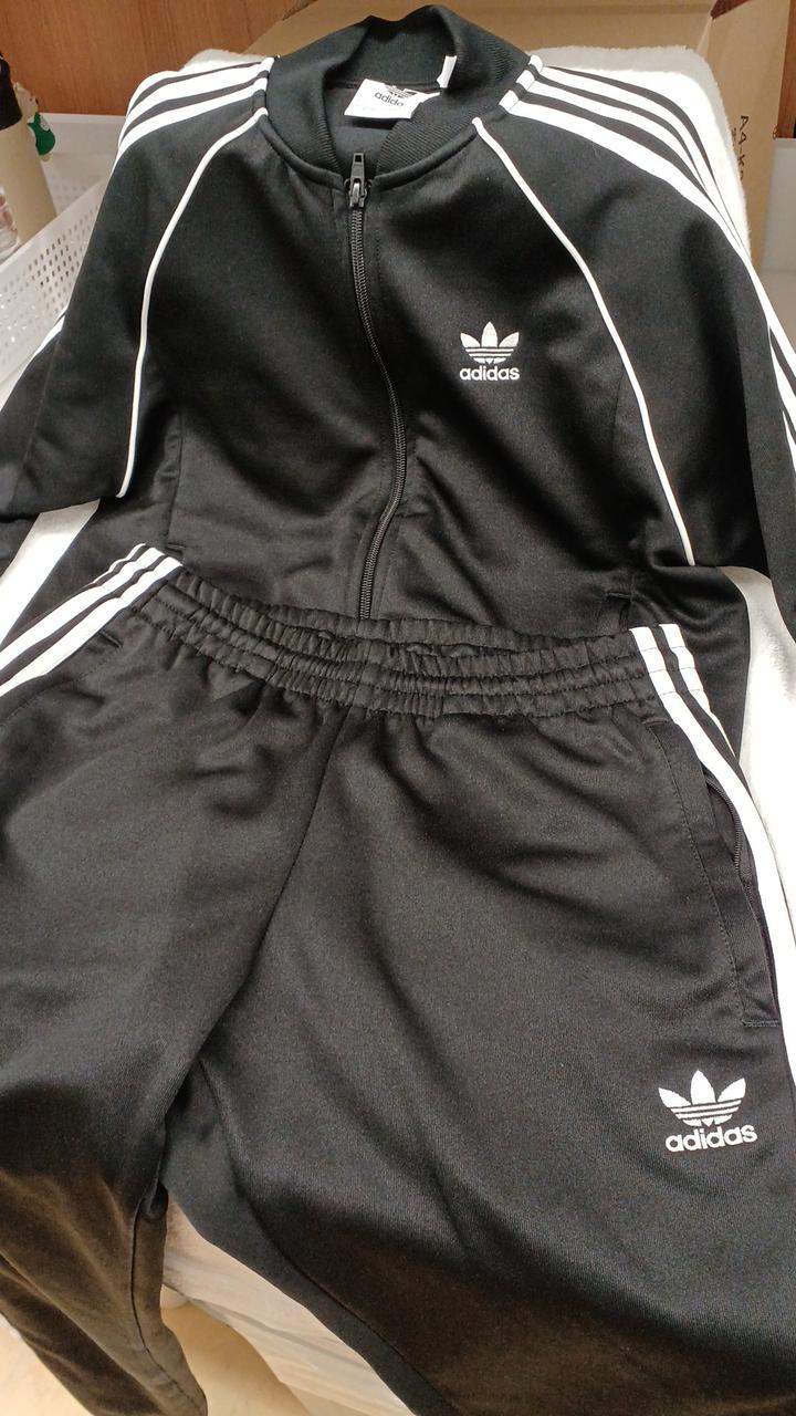 adidasのジャージセットです！